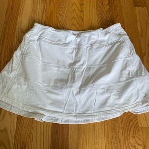 White lululemon skirt